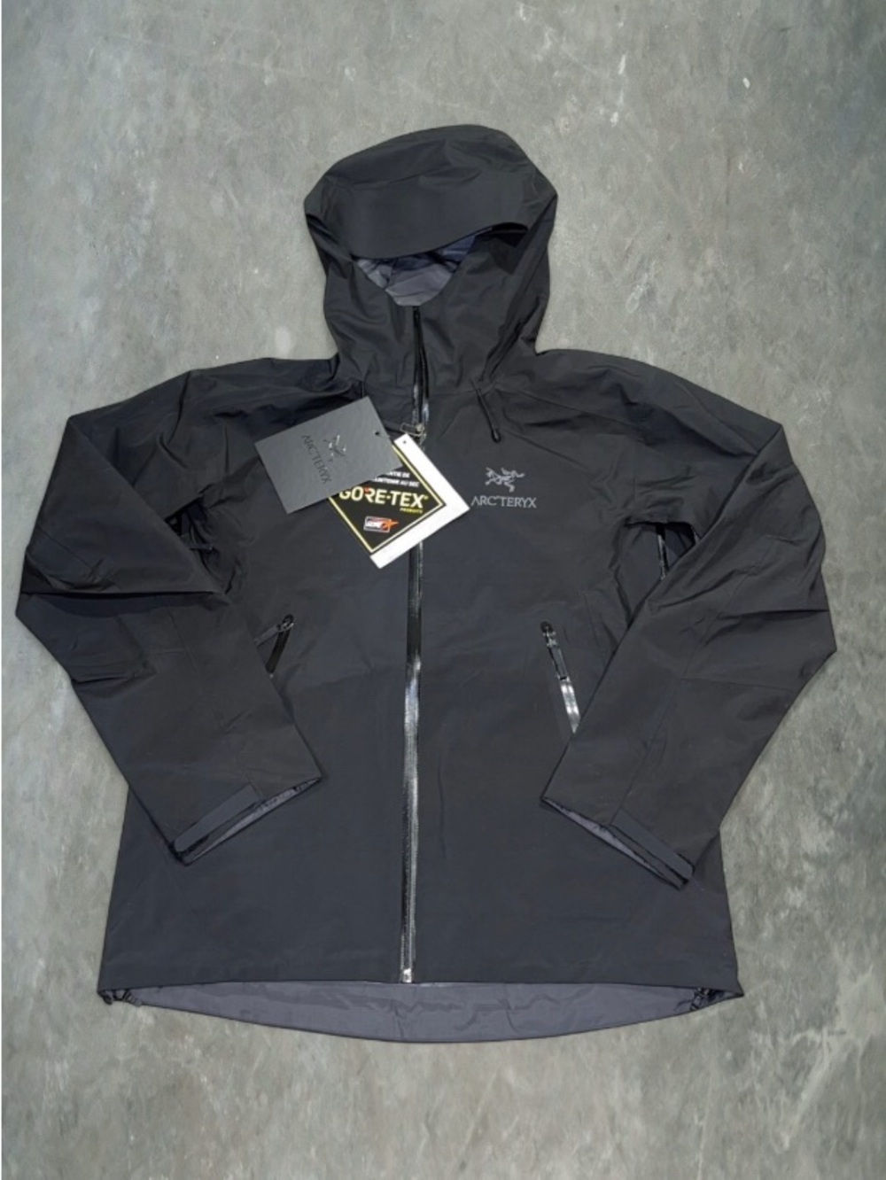 Arc'teryx Men's Black Beta Lt GORE-TEX size S